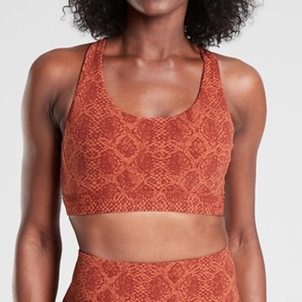 Athleta D-DD Ultimate Sports Bra
